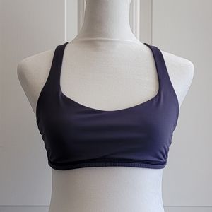 Lululemon Free to Be sports bra | size 6 | dark blue